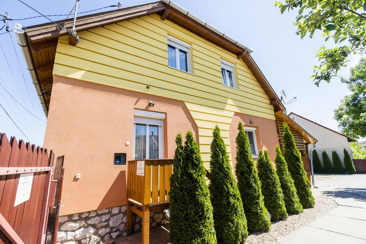 Almafa Apartmanhaz Eger Eksteriør bilde
